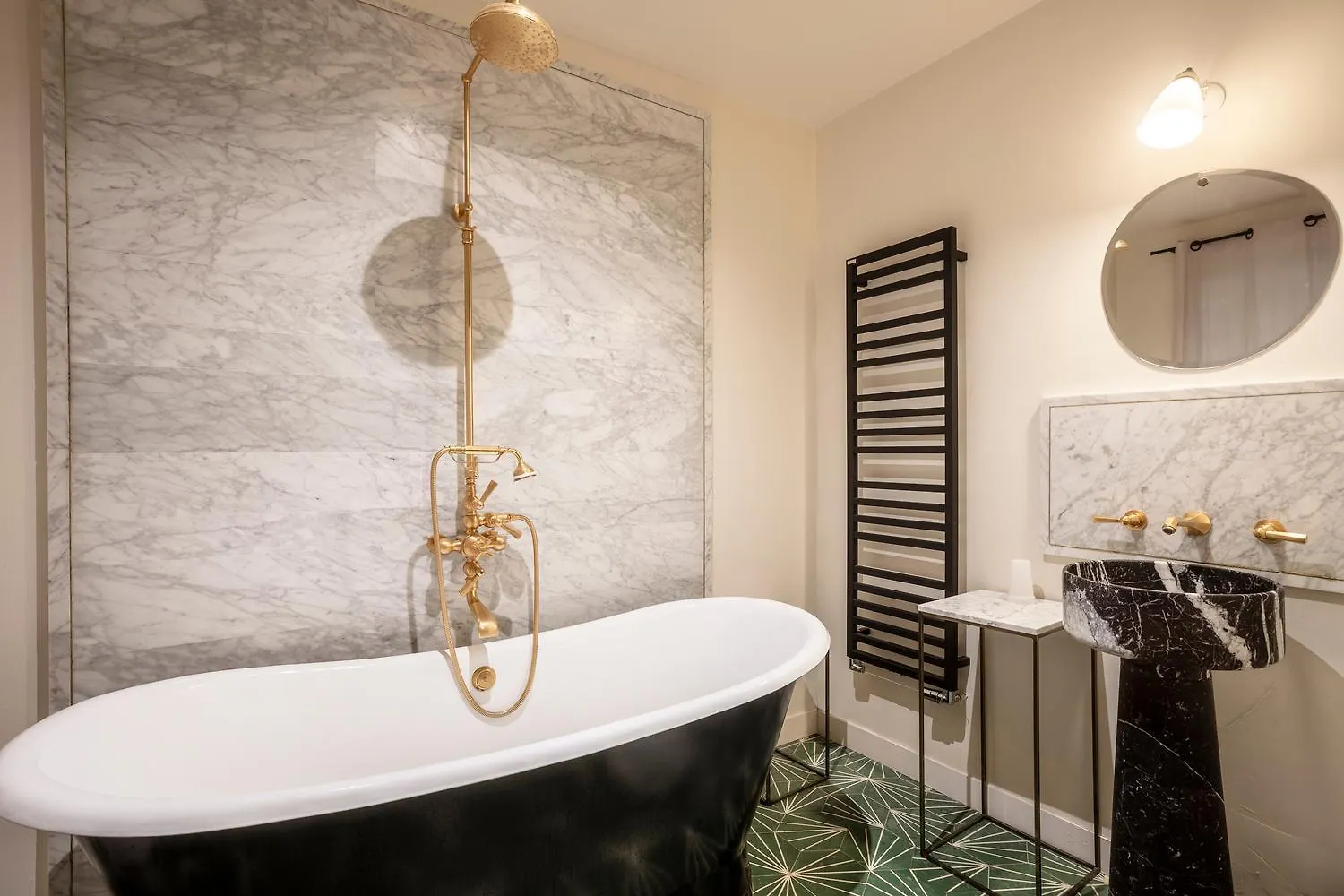 Apartment Parisian Loft With Plenty Of Light And Solarium In Bastille Area France