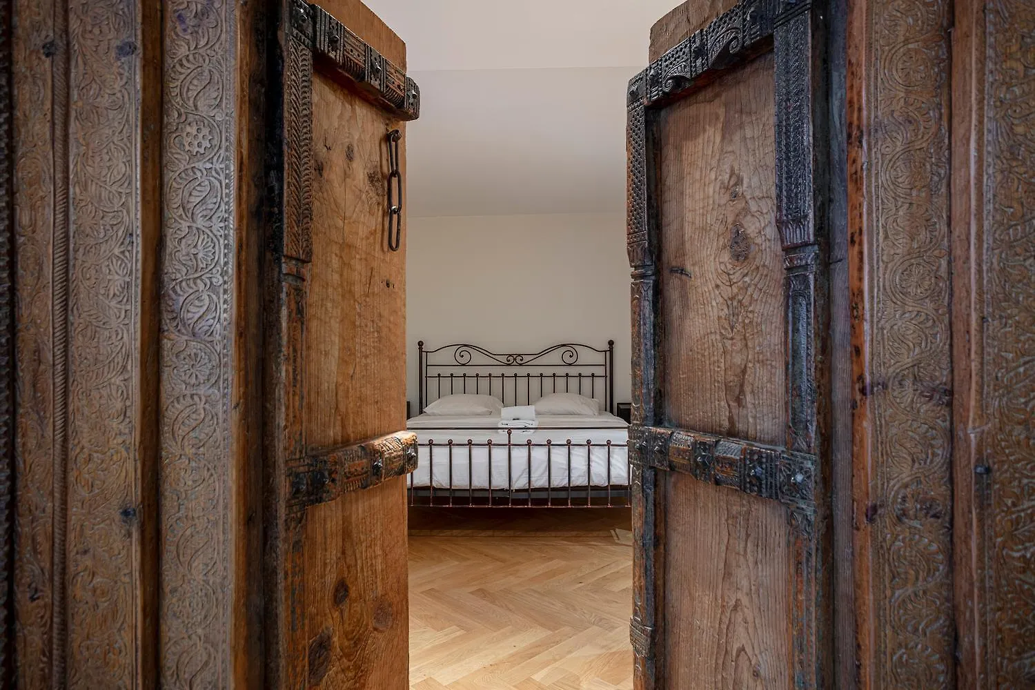 Parisian Loft With Plenty Of Light And Solarium In Bastille Area Apartment Paris