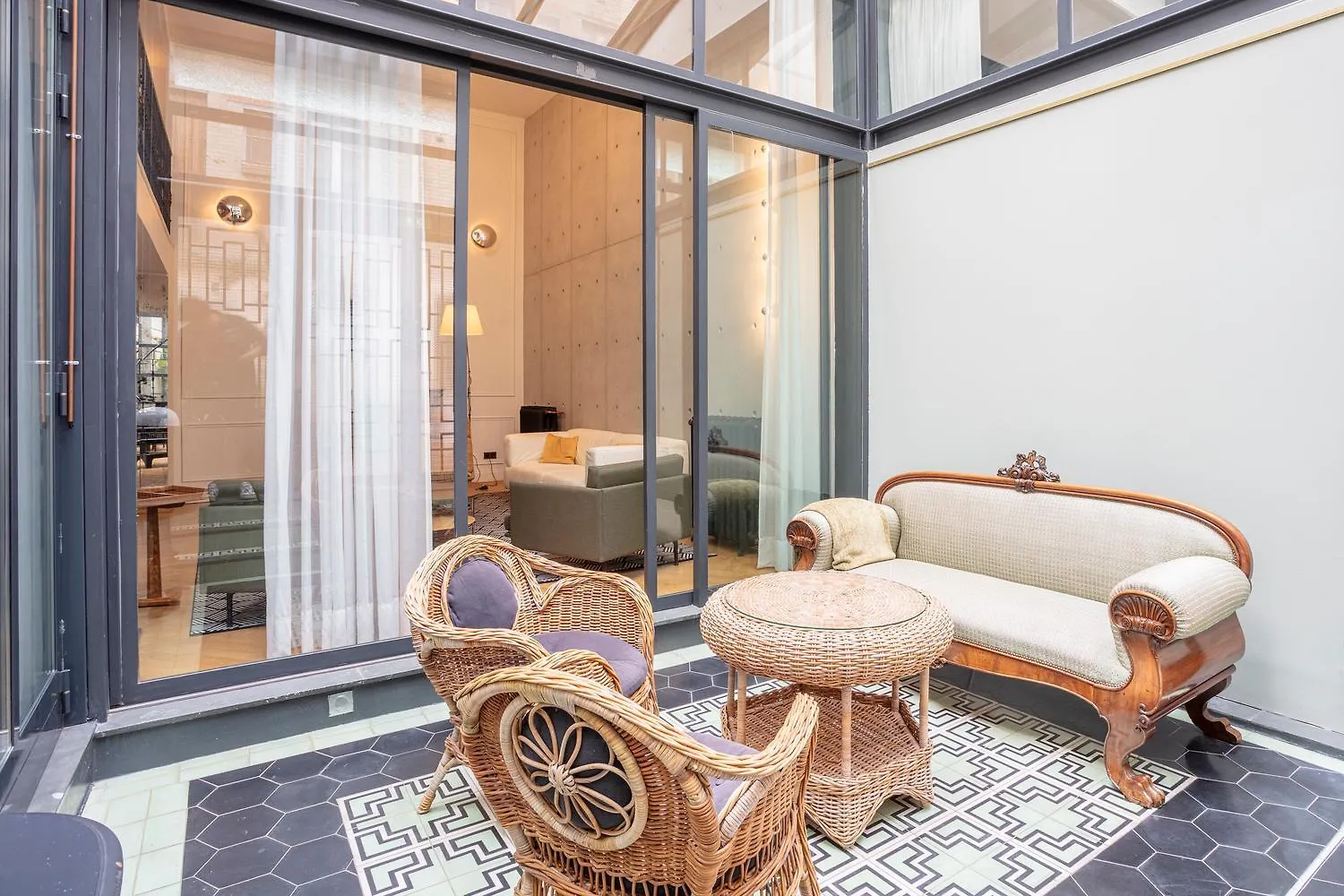 Parisian Loft With Plenty Of Light And Solarium In Bastille Area Paris