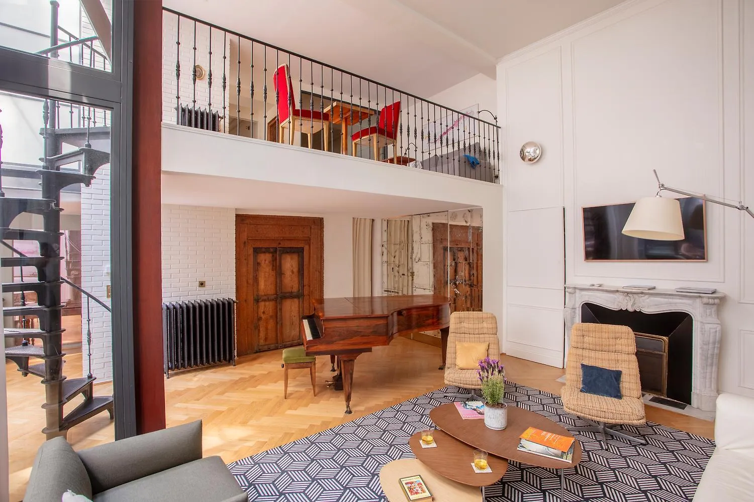 Parisian Loft With Plenty Of Light And Solarium In Bastille Area